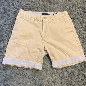 men’s Tommy shorts